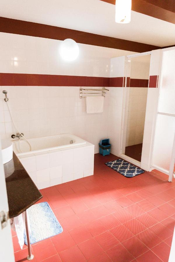 Seaview Hills Luxury Apartments & Rooms Dauis Εξωτερικό φωτογραφία
